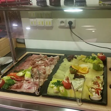 Lípa Apartahotel 4*