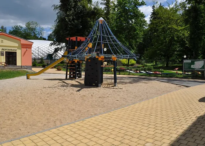 Lägenhetshotell Lipa Krásná Lípa